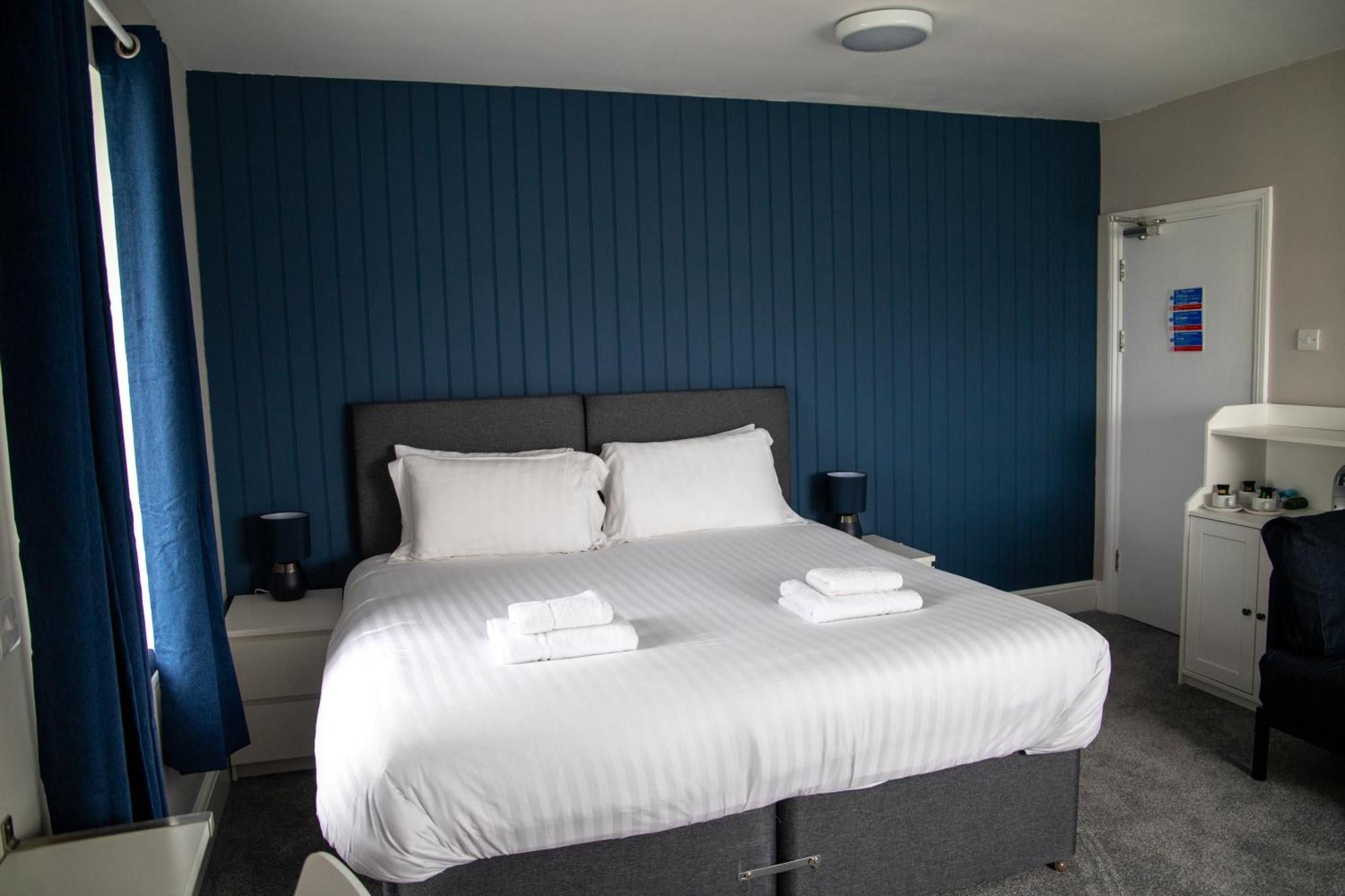 Oceanside Lifestyle Hotel New Quay Szoba fotó