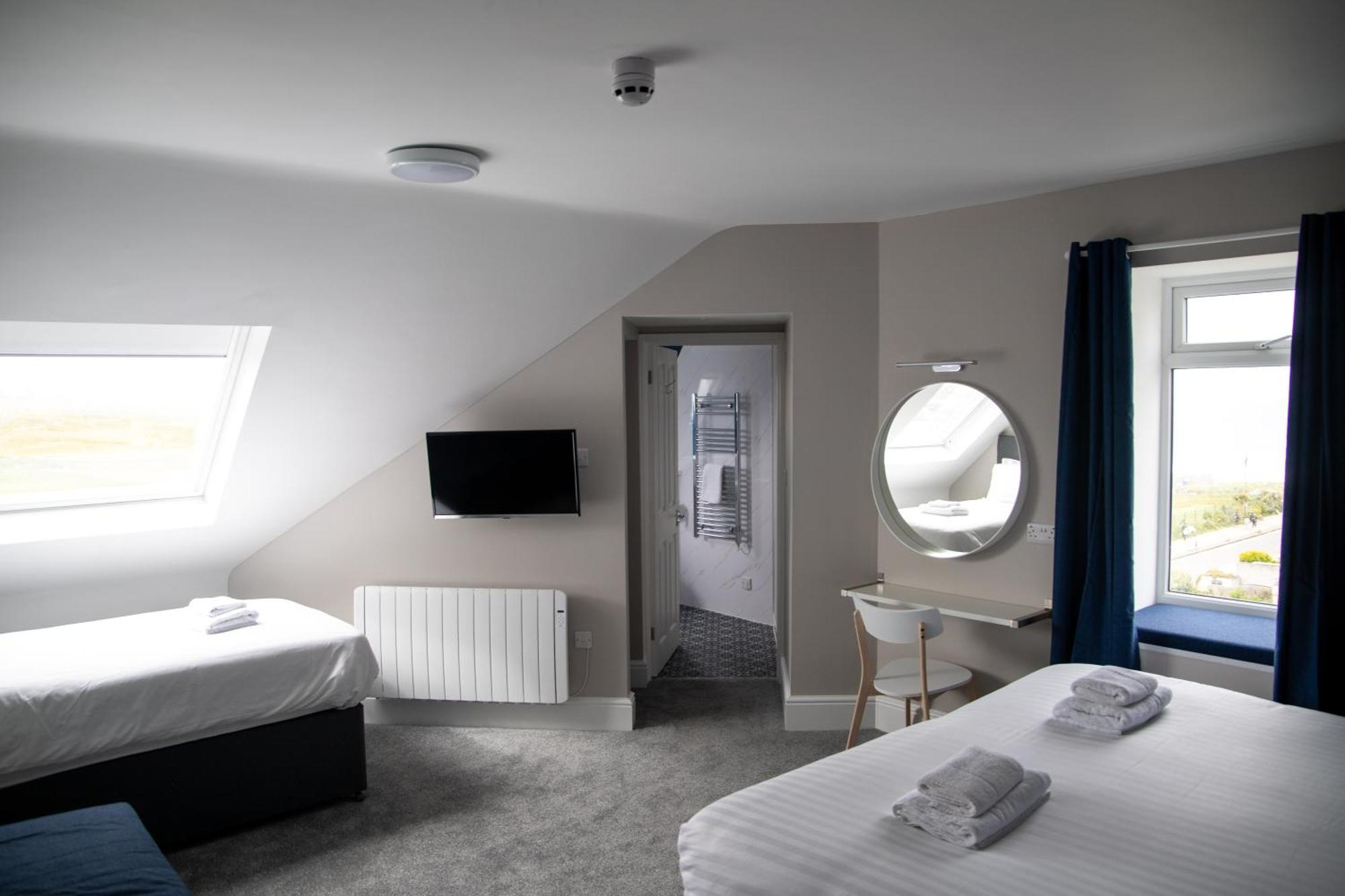 Oceanside Lifestyle Hotel New Quay Szoba fotó