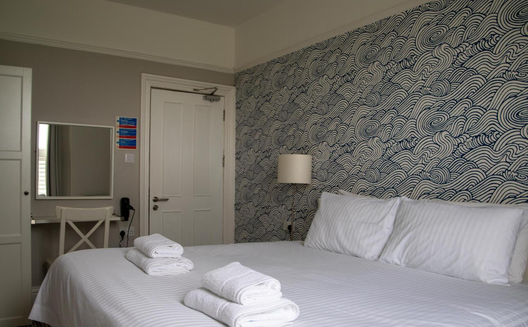 Oceanside Lifestyle Hotel New Quay Szoba fotó